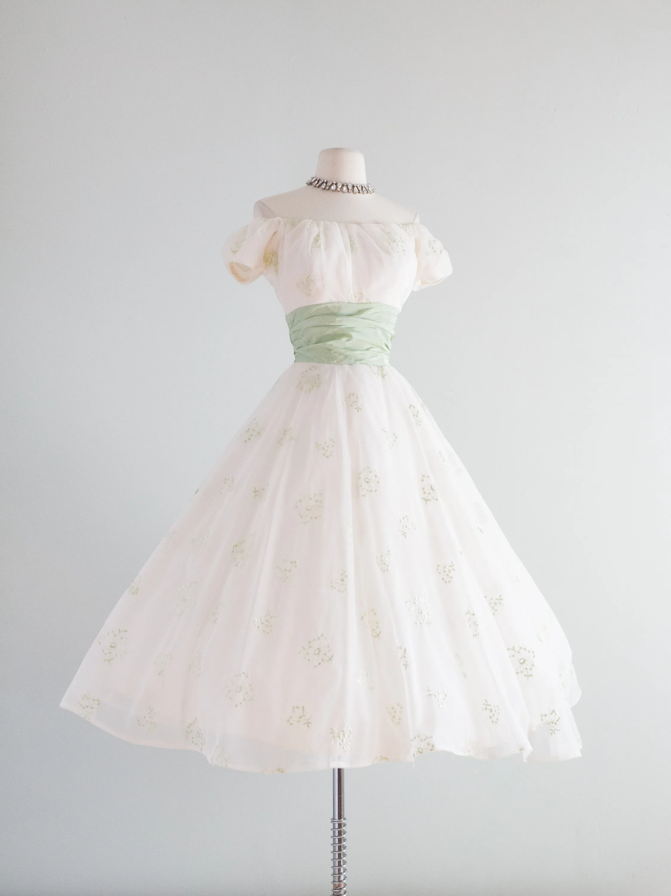 1950's Party Dress With Celadon Green Bow and Embroidery / Waist 24"