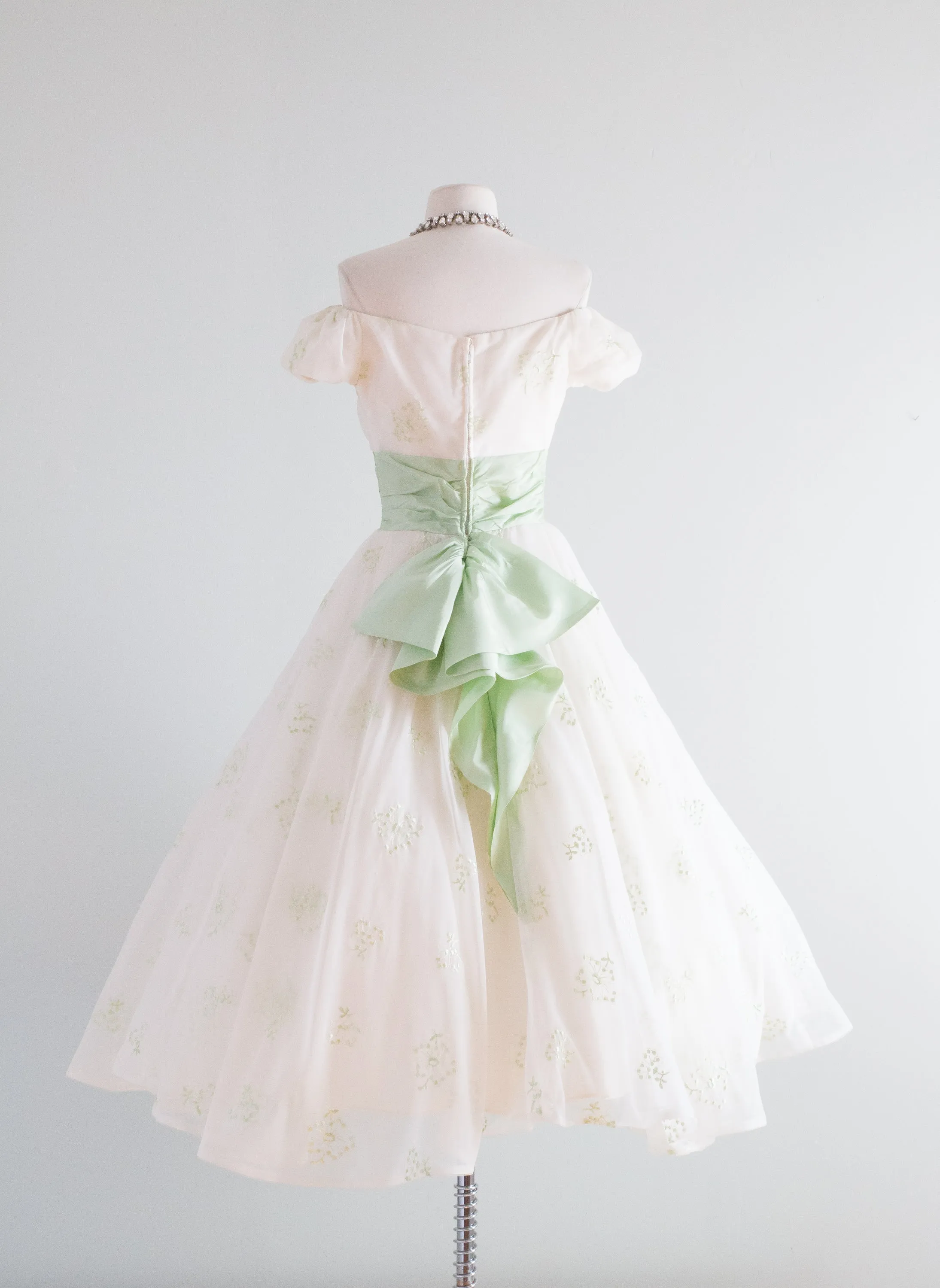 1950's Party Dress With Celadon Green Bow and Embroidery / Waist 24"